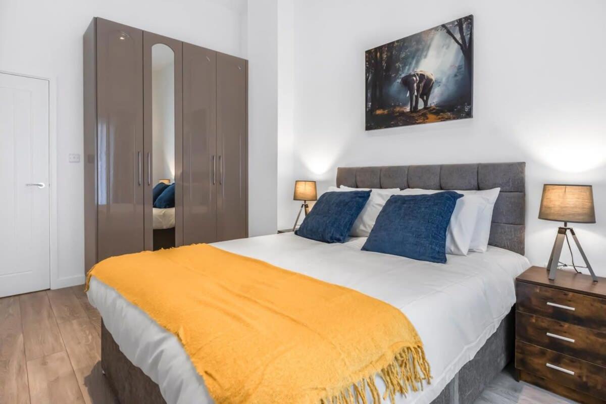 Lovely 1 Bedroom Apartment In Central Уокинг Экстерьер фото